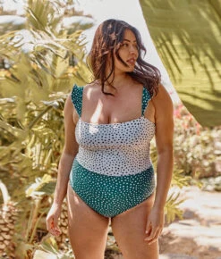 The Ruffle Oasis - On The Dot In Seaweed 9 The Ruffle Oasis - On The Dot In Seaweed -Cheap Sunset Bikini Store 1 ModelFront 48a4a270 7cf9 4731 a478 6accedfea1c2