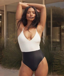 The Wave - Sea Urchin & White Sand -Cheap Sunset Bikini Store 1 ModelFront feb3dc47 9022 4662 a204 78772b610a0b