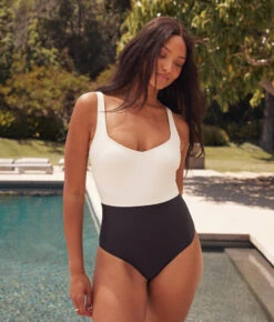 The Seascape Sweetheart One Piece - Sea Urchin & White Sand -Cheap Sunset Bikini Store 2 ModelBack 9f450070 1d03 451c 8a17 e383fdcff811