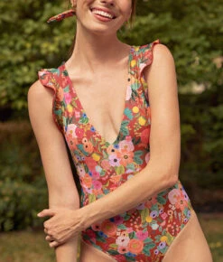 The Ruffle Backflip - Garden Party In Rust -Cheap Sunset Bikini Store 3 ModelFullBody 9f49817e ab45 44a7 b5ed 572d61e1bfe9