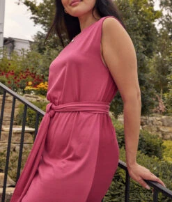 The Luxe Pima Belted Midi Dress - Punch & Currant -Cheap Sunset Bikini Store 3 ModelFullBody a20de169 d2e9 4da0 82ee d047c9b99f5d