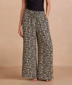 The Silky Luxe Palazzo Pants With Ties - Vintage Floral In Sea Urchin 7 The Silky Luxe Palazzo Pants With Ties - Vintage Floral In Sea Urchin -Cheap Sunset Bikini Store PDP Palazzo Pant Front Crop 043906aa 5e74 4c4e 9be5 4e4fb73b32cb